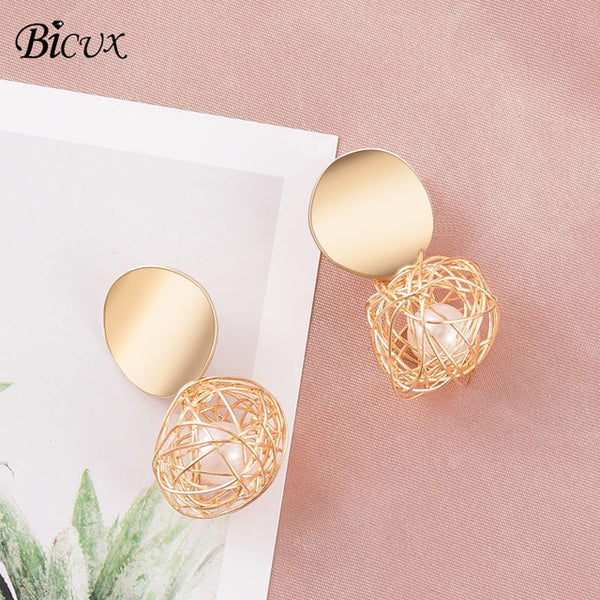 Gold Hanging Dangle Earring