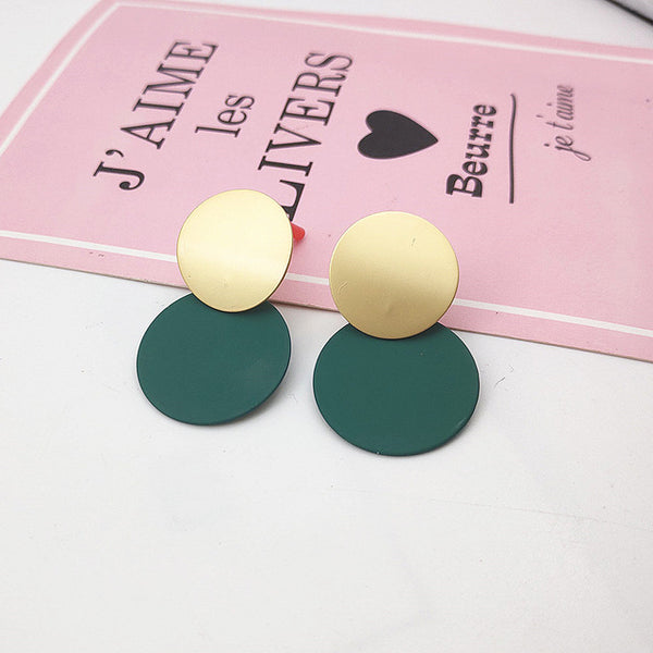 Fashion Round Shell Pendant