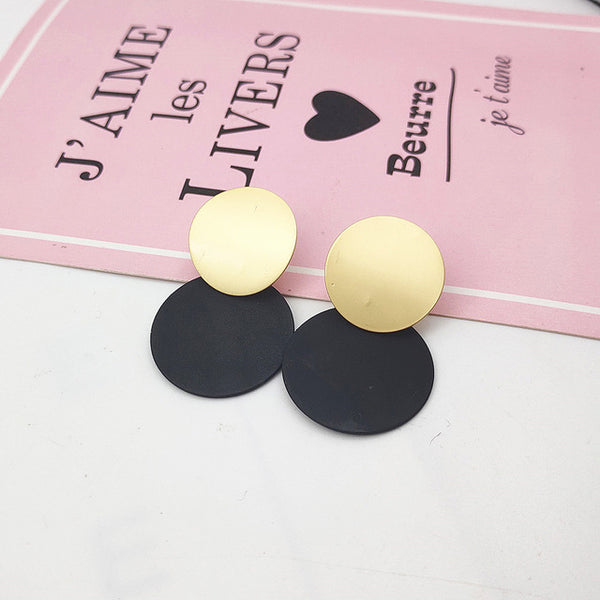 Fashion Round Shell Pendant