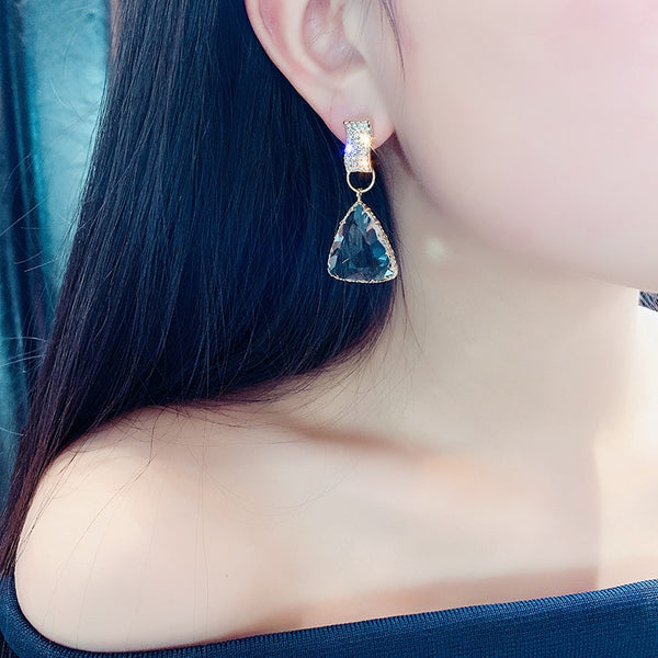 New Bijoux Triangle Clear Crystal