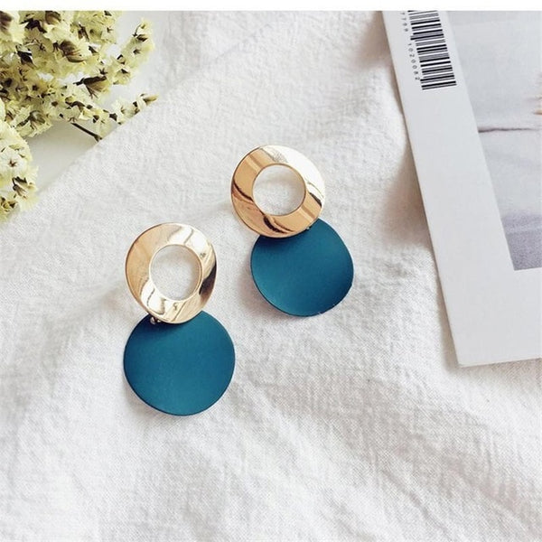 Fashion Statement Earrings Black White Gold Round