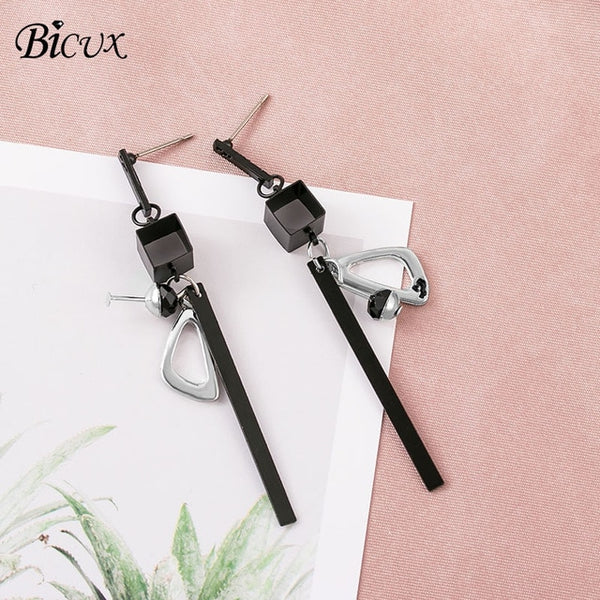 Gold Hanging Dangle Earring