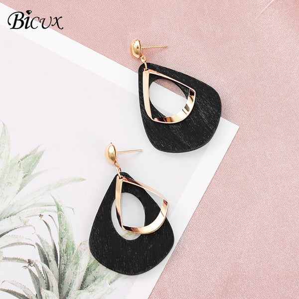 Gold Hanging Dangle Earring