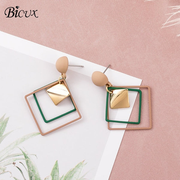 Gold Hanging Dangle Earring